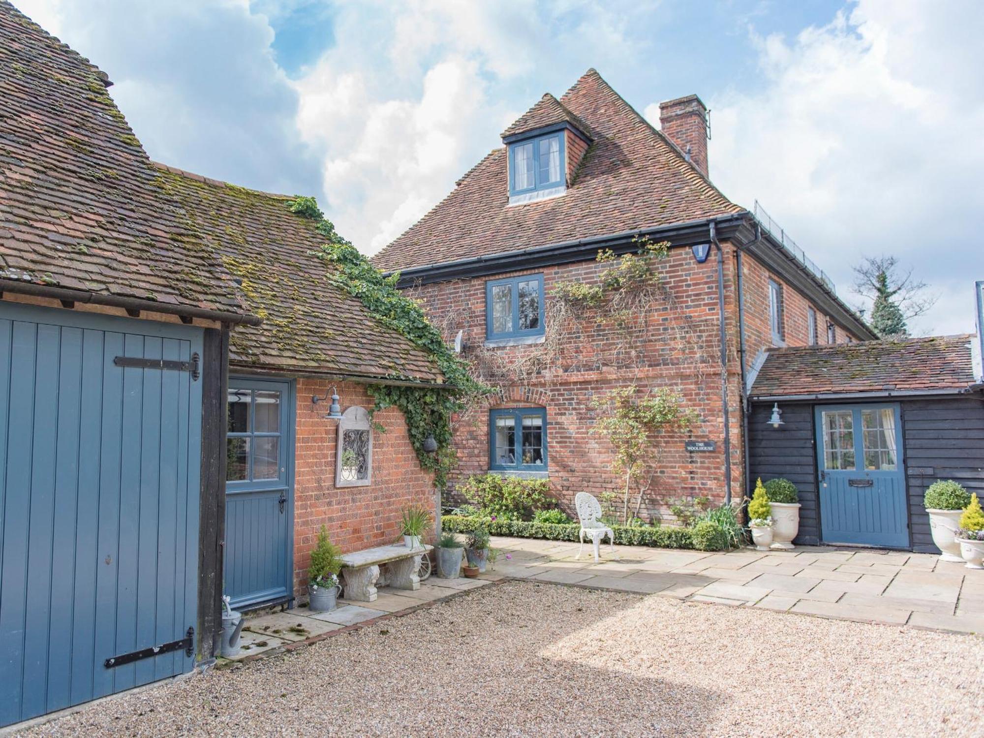 Woolhouse Barn Villa Hunton  Exterior photo