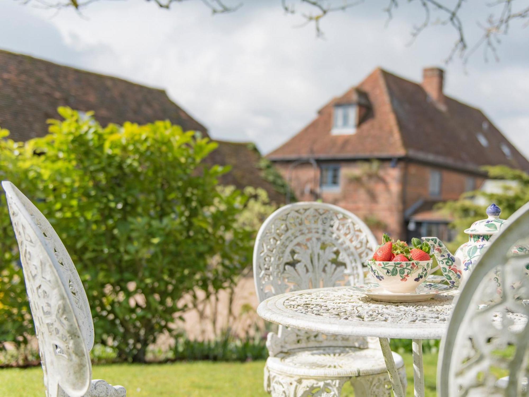 Woolhouse Barn Villa Hunton  Exterior photo